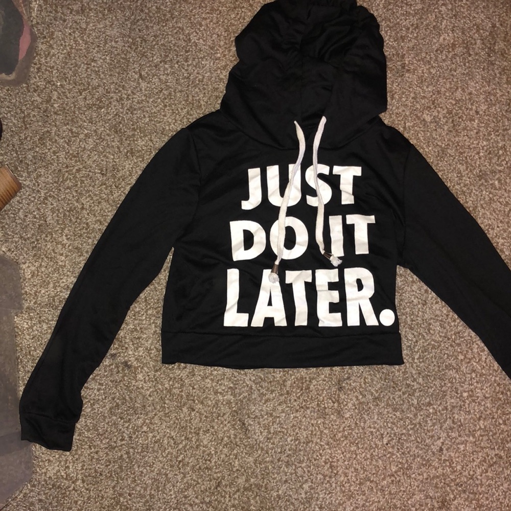 Cropped hoodie